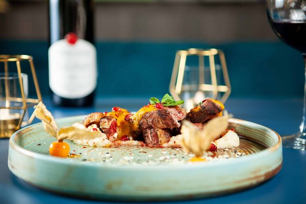 How to Create a Gourmet Mexican Taco Night with Authentic Salsas?