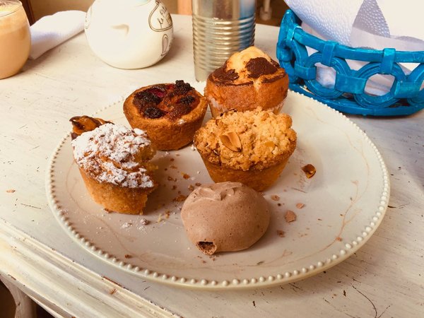 What's the Key to Baking Moist, Dense, and Flavorful Pound Cakes?